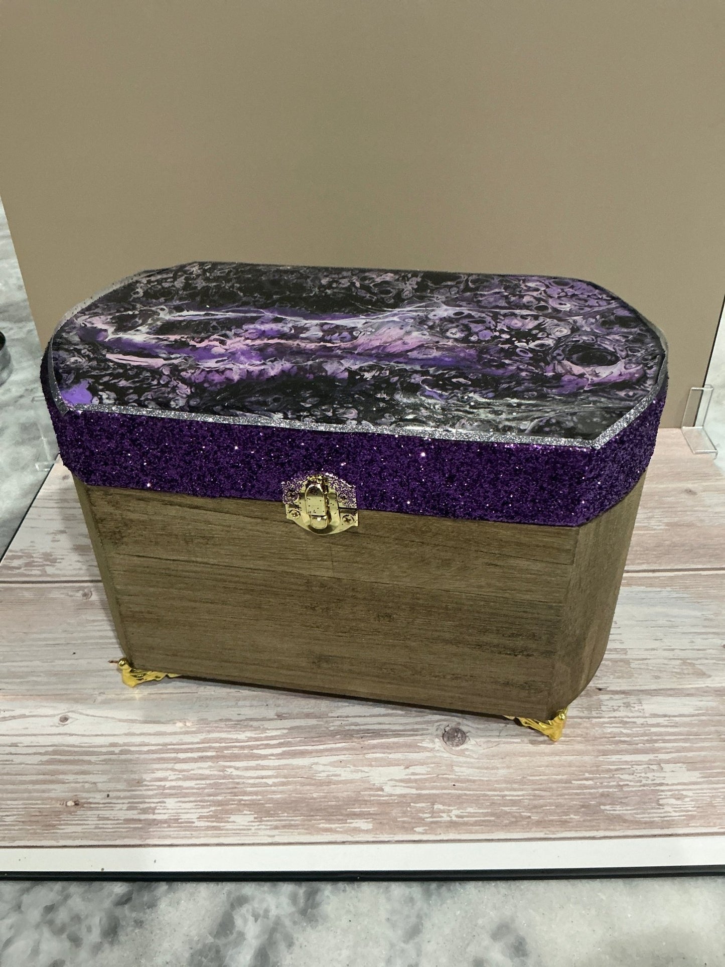 Oval jewelry box - Caprice Customz LLC