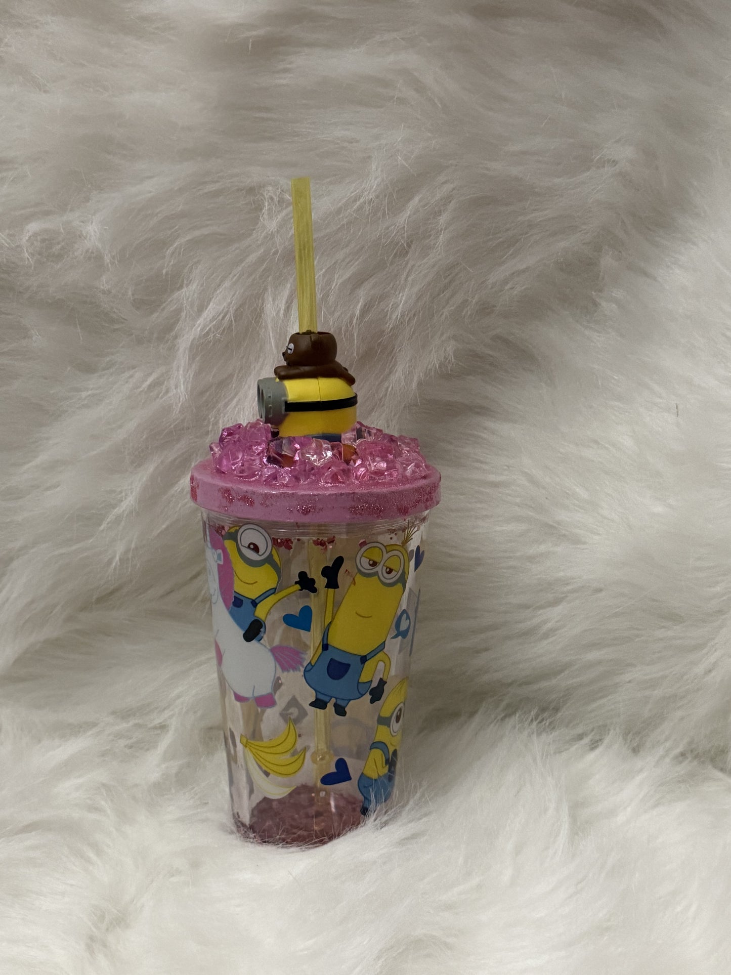 Minion Snowglobe Cup