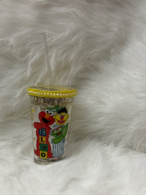 Elmo Snowglobe Cup