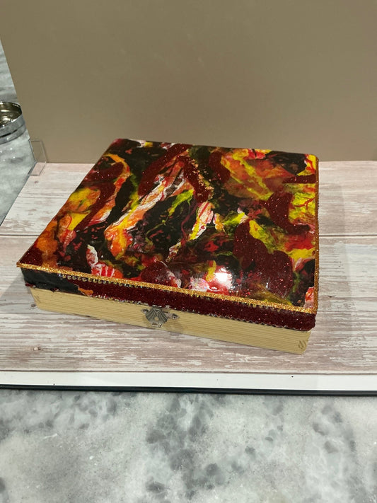 Flat square jewelry box - Caprice Customz LLC