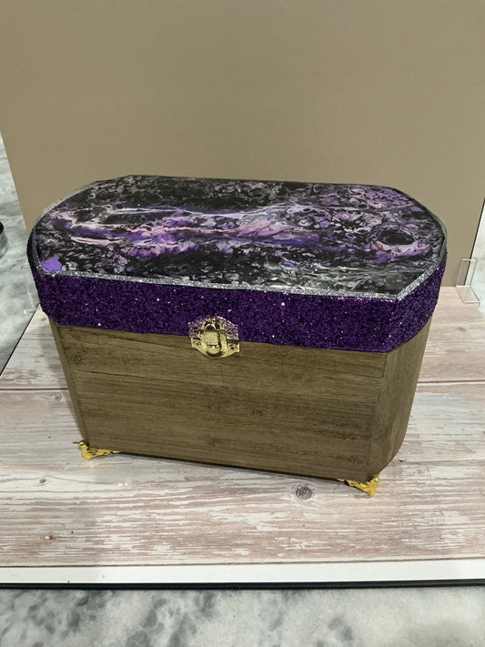 Oval jewelry box - Caprice Customz LLC
