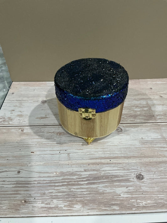 Round raised jewelry box - Caprice Customz LLC